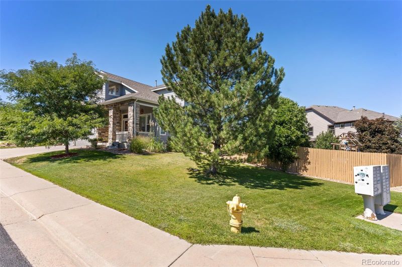 22495 E Maplewood Pl, Aurora, CO 80015
