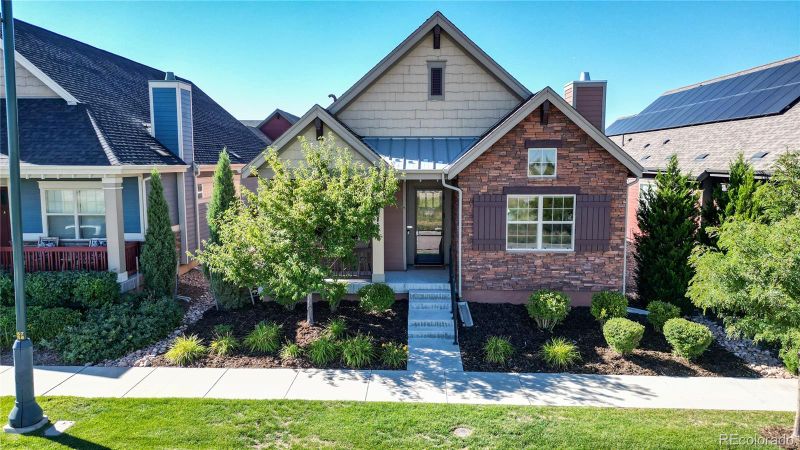 8222 E 55th Pl, Denver, CO 80238