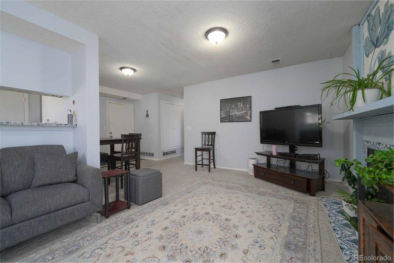 12470 E Cornell Ave #302, Aurora, CO 80014