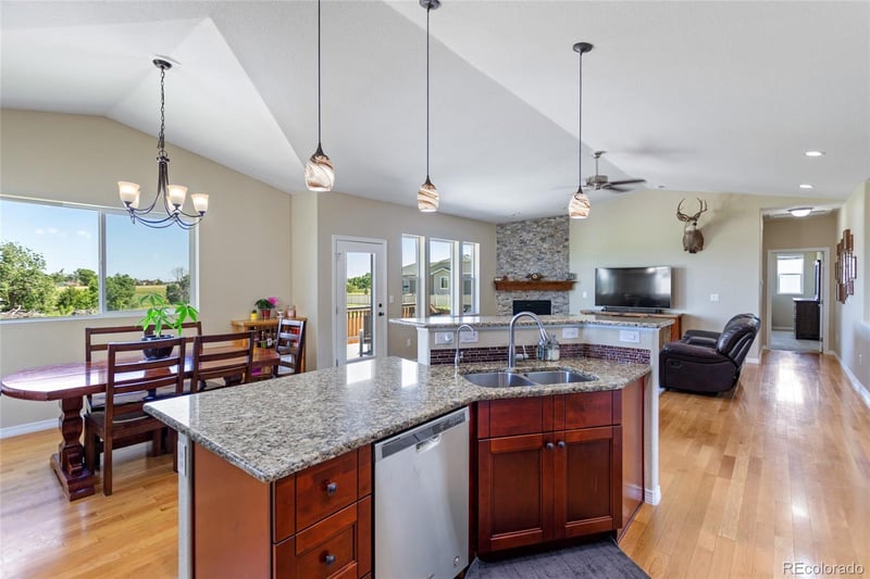 10845 Barclay Ct, Commerce City, CO 80640