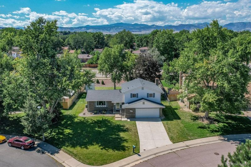 6837 Vivian St, Arvada, CO 80004