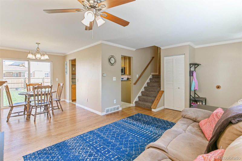 9105 W Maplewood Ave, Littleton, CO 80123