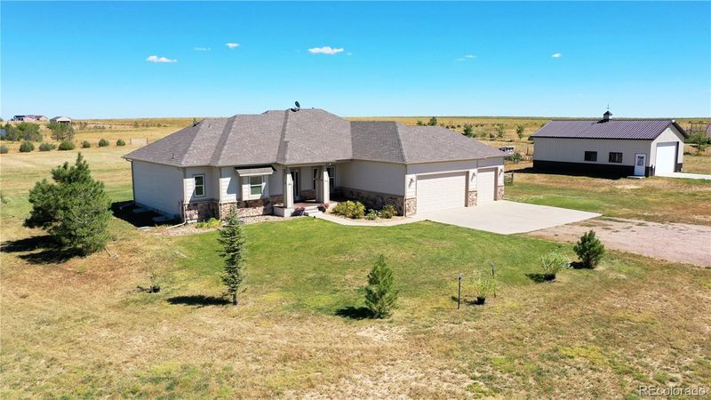 58645 E 40th Dr, Strasburg, CO 80136