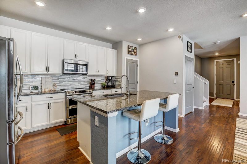 21918 E Radcliff Cir, Aurora, CO 80015