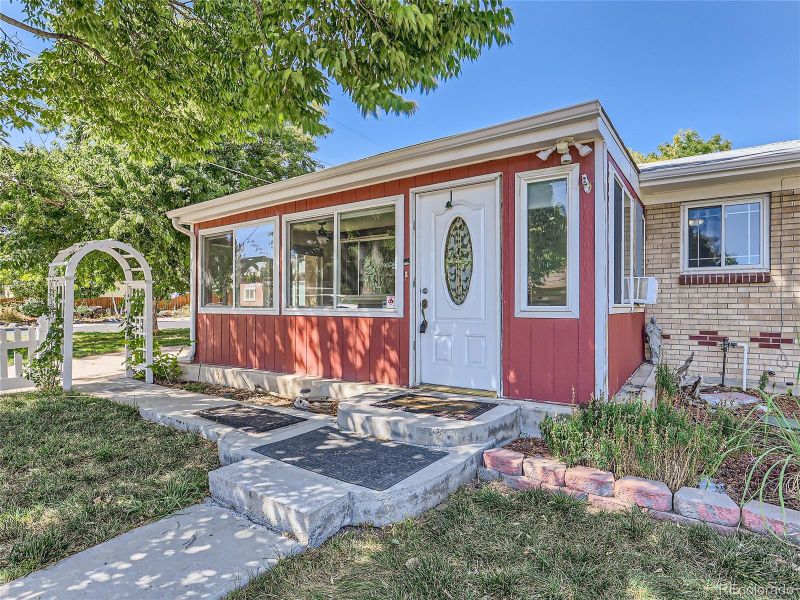 2715 W 90th Pl, Denver, CO 80260