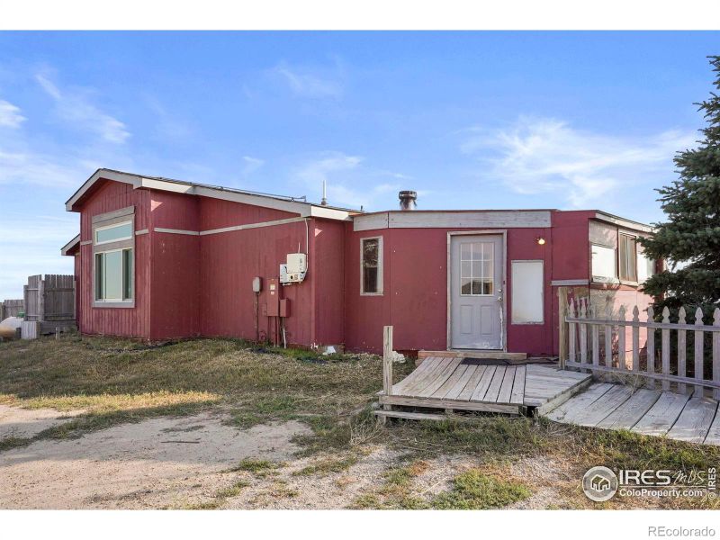 44506 County Road 100, Briggsdale, CO 80611