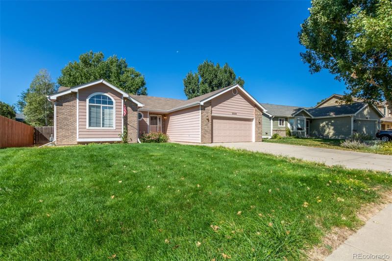2030 Overland Dr, Johnstown, CO 80534