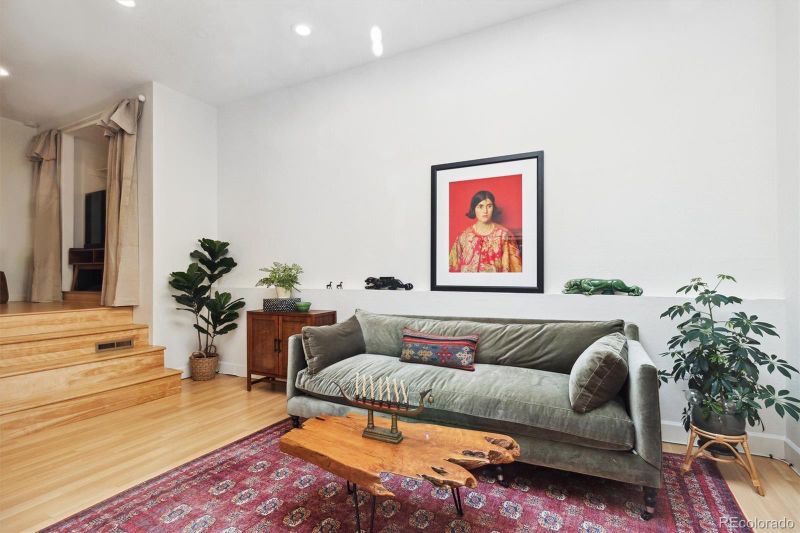 960 N Pennsylvania St #1, Denver, CO 80203