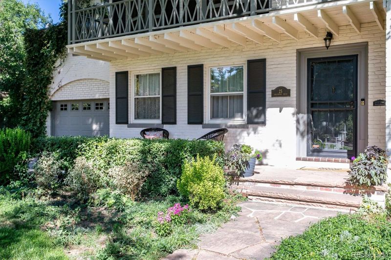 25 Crestmoor Dr, Denver, CO 80220