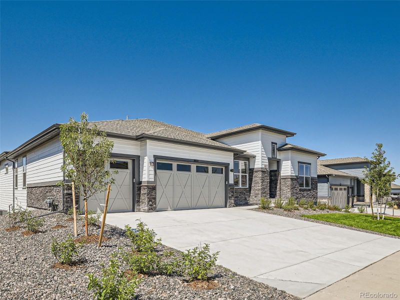 8821 S Sicily Ct, Aurora, CO 80016