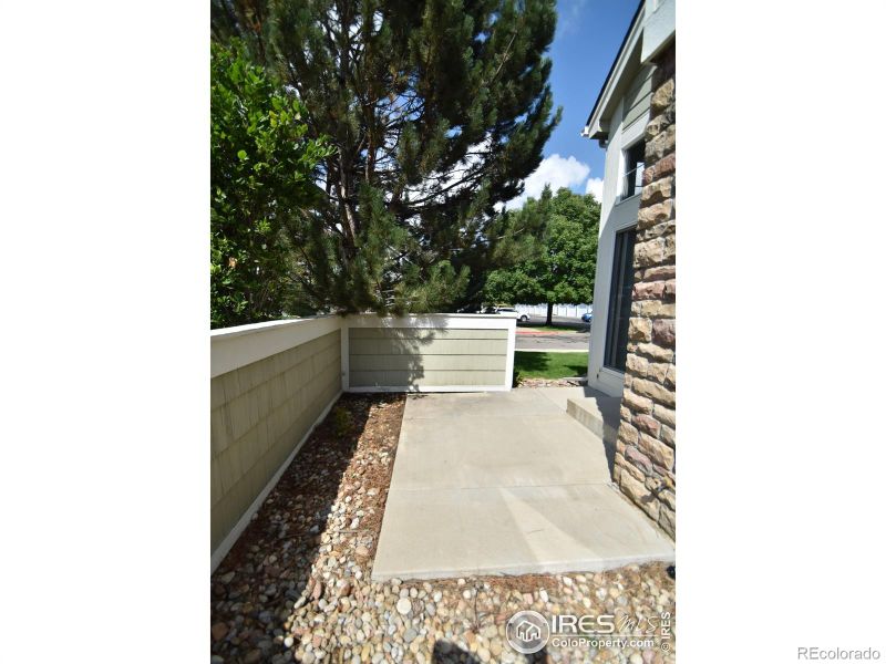 805 Summer Hawk Dr #135, Longmont, CO 80504
