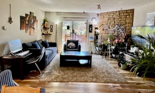 3325 S Ammons St #101, Lakewood, CO 80227