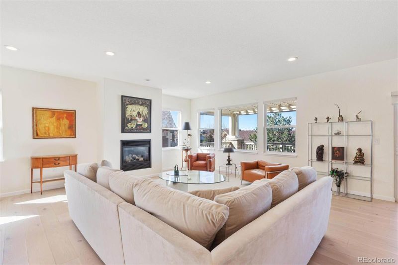 22643 E Long Dr, Aurora, CO 80016