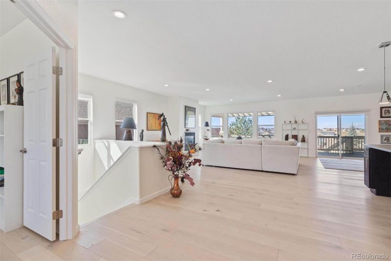 22643 E Long Dr, Aurora, CO 80016