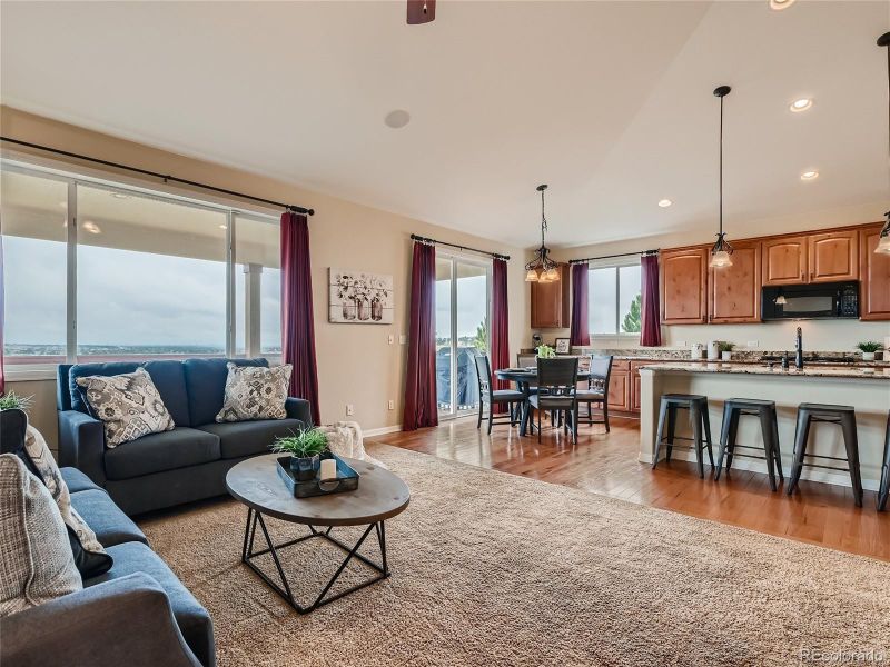 6889 S Coolidge Ct, Aurora, CO 80016