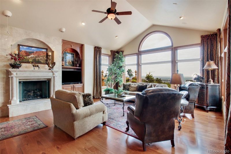 593 Vista Grande Dr, Colorado Springs, CO 80906