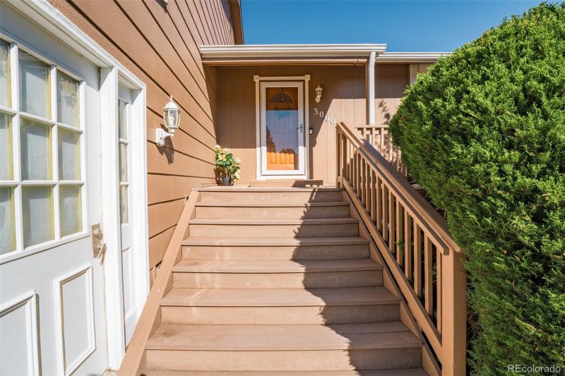 3060 W Westcliff Dr, Colorado Springs, CO 80906