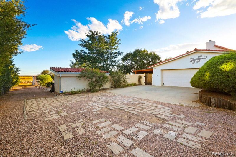 262 W Winterhaven Dr, Pueblo West, CO 81007