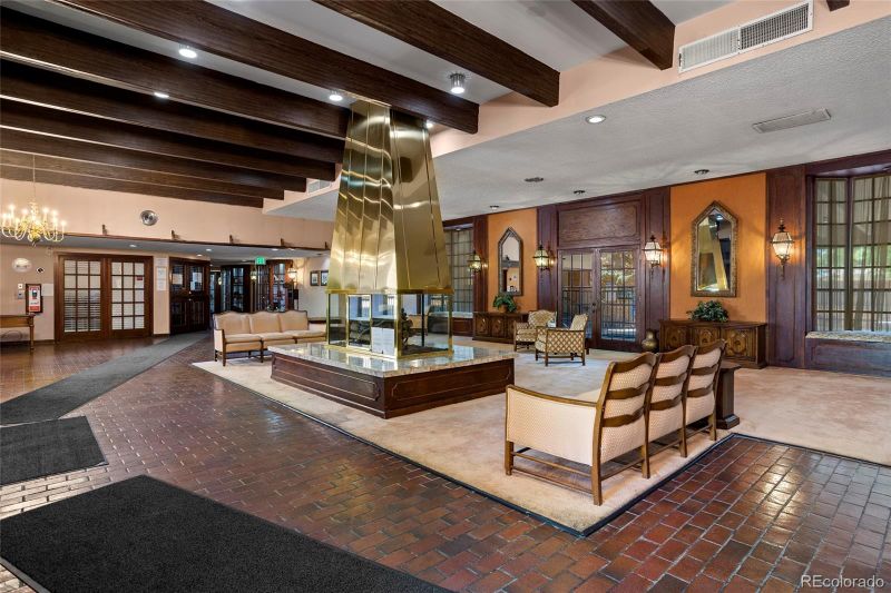 8060 E Girard Ave #211, Denver, CO 80231