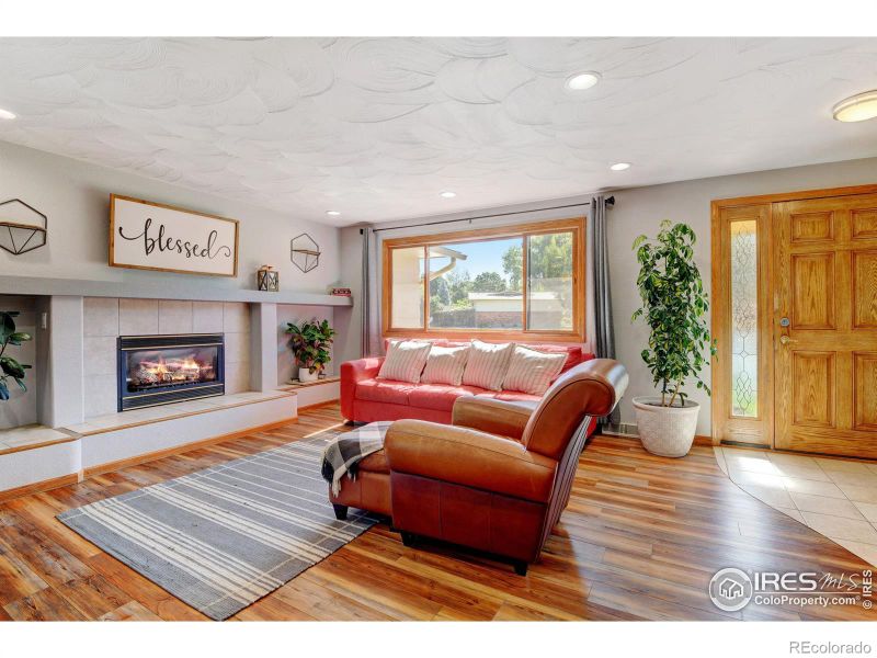 643 Elliott St, Longmont, CO 80504