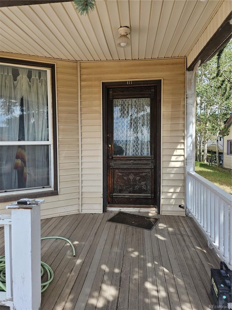 411 E Eaton Ave, Cripple Creek, CO 80813