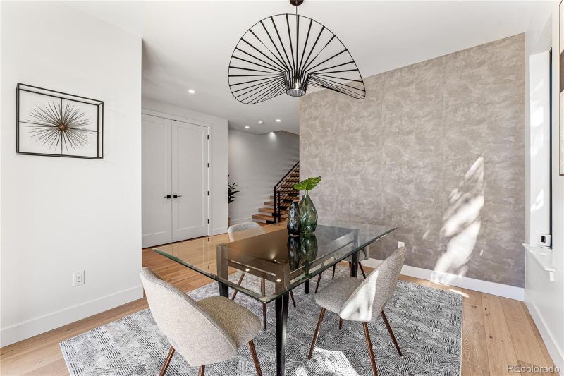 2528 S Lincoln St, Denver, CO 80210