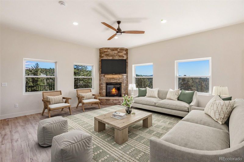 36 Huntsman Cir, Florissant, CO 80816