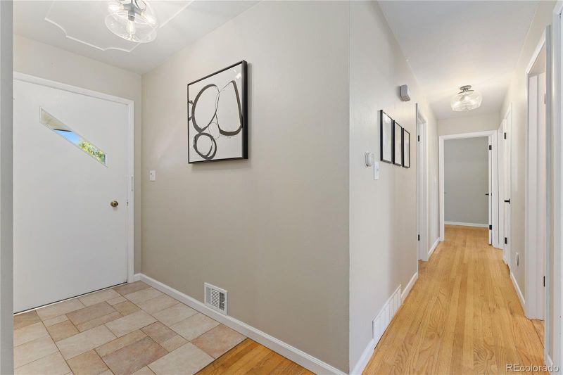 480 E Briarwood Dr, Centennial, CO 80122