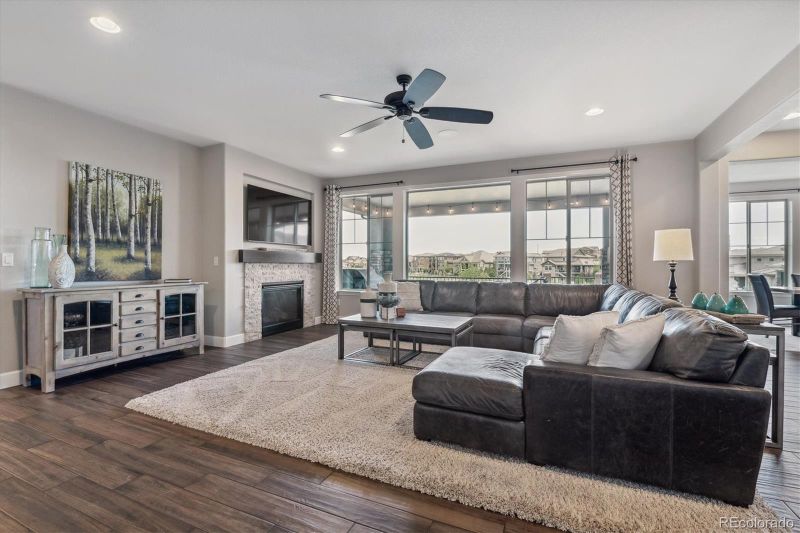 10868 Greycliffe Way, Highlands Ranch, CO 80126