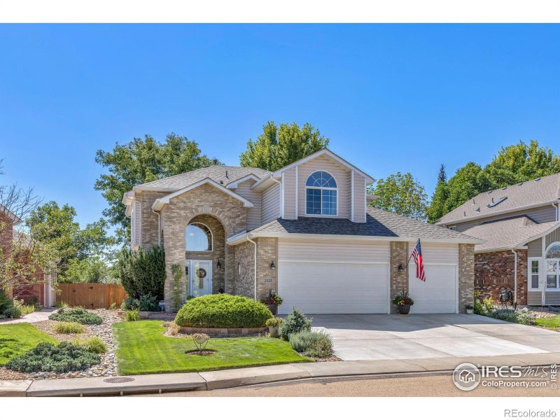 2525 Falcon Dr, Longmont, CO 80503