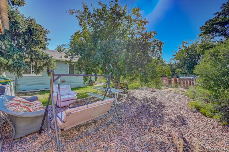 2236 Galena St, Aurora, CO 80010