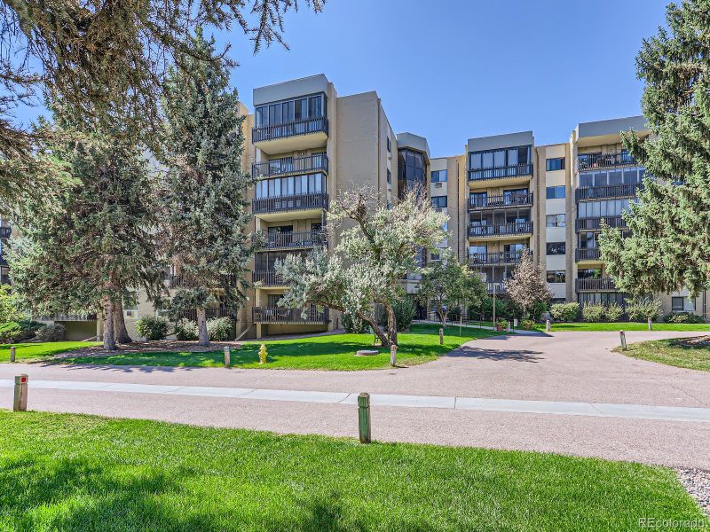 14102 Linvale Pl E #201, Aurora, CO 80014