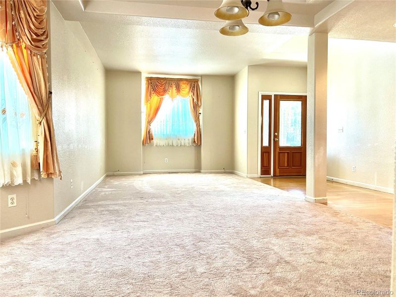 15715 W 71st Pl, Arvada, CO 80007