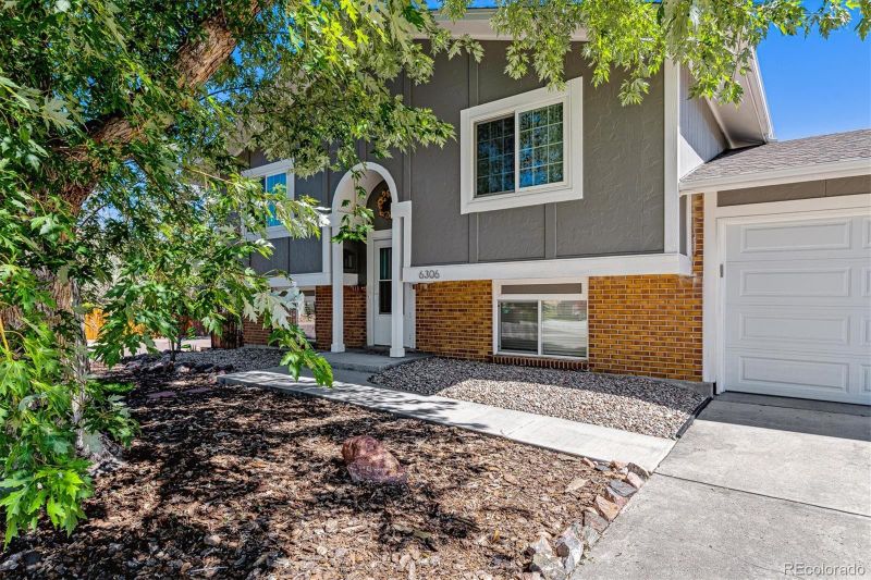 6306 S Kline St, Littleton, CO 80127