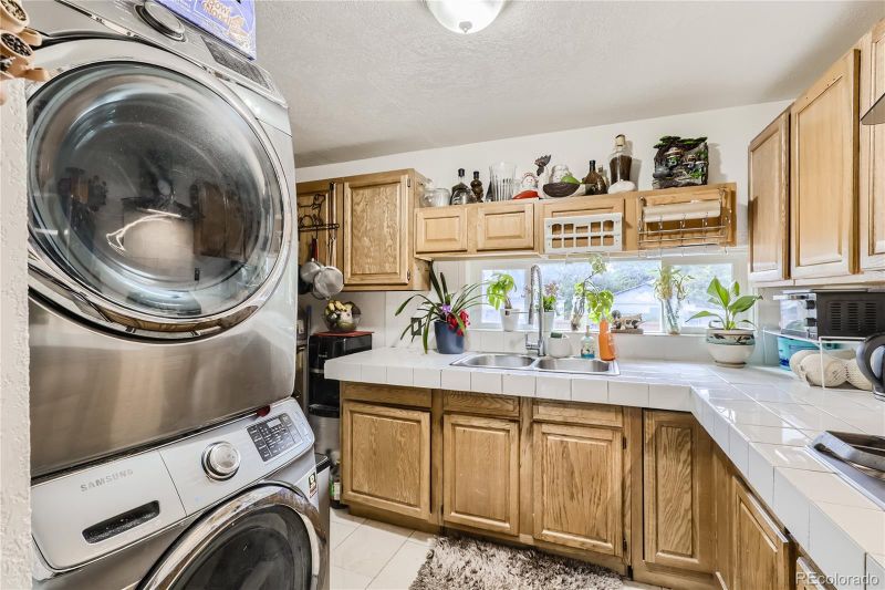 1357 Iola St, Aurora, CO 80010
