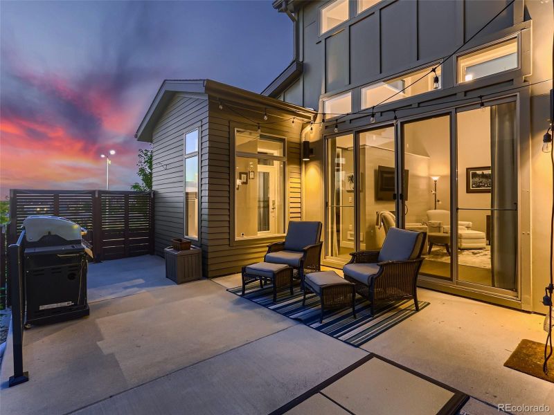 8234 Blue River Ave, Littleton, CO 80125