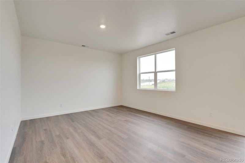 9901 Cathay St, Commerce City, CO 80022