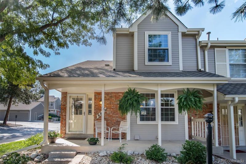 6859 E Briarwood Dr, Centennial, CO 80112