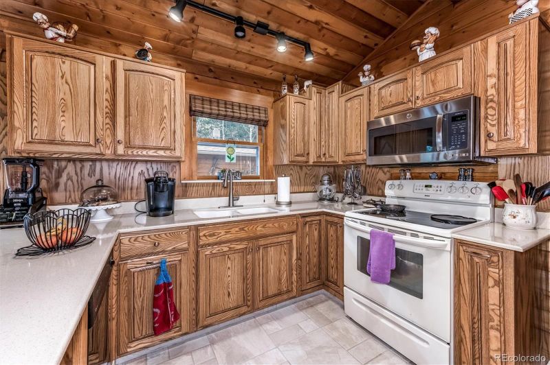 27820 Highway 72, Golden, CO 80403