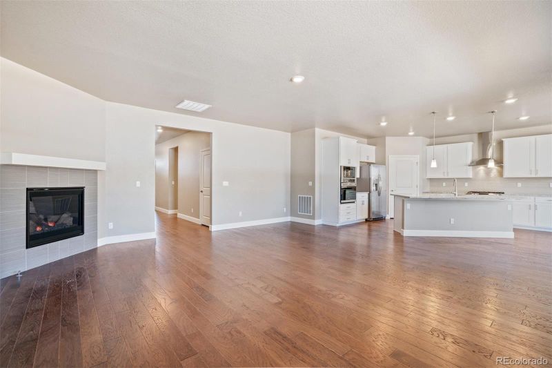 15904 Spruce Ct, Thornton, CO 80602