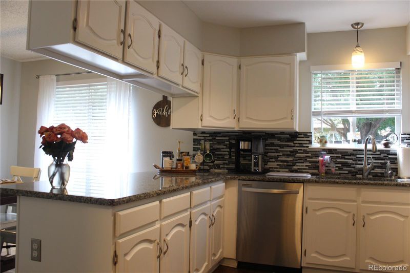 7557 Dusk St, Littleton, CO 80125