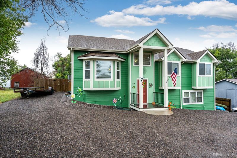 318 Cheyenne St, Kiowa, CO 80117