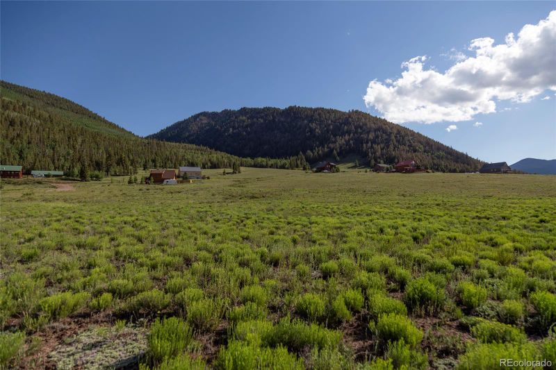 364 Diamond Rd, Creede, CO 81130