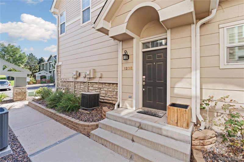 1238 Carlyle Park Cir, Highlands Ranch, CO 80129