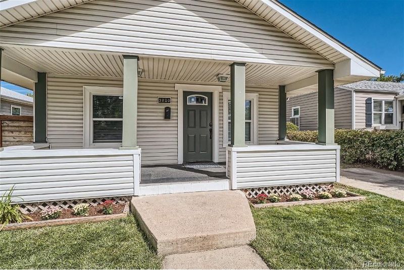 3920 S Lincoln St, Englewood, CO 80113