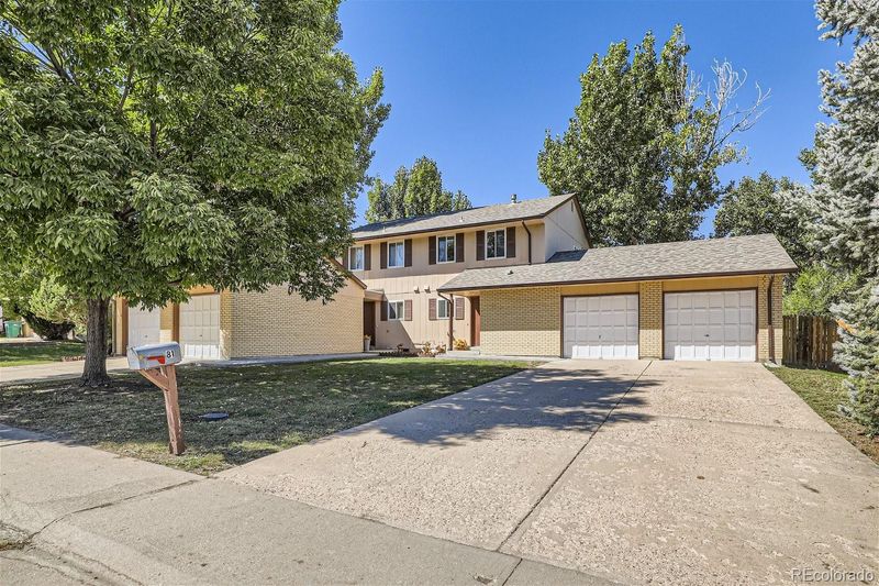 81 S Newland Ct, Lakewood, CO 80226