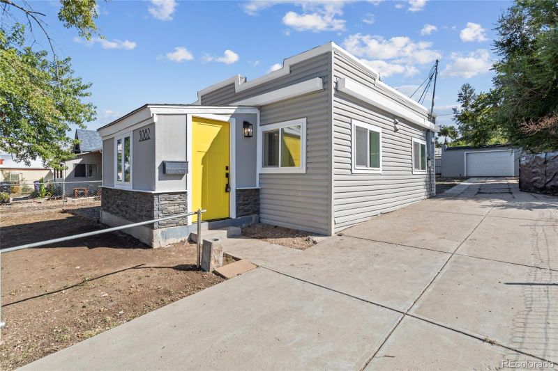 3082 W Center Ave, Denver, CO 80219