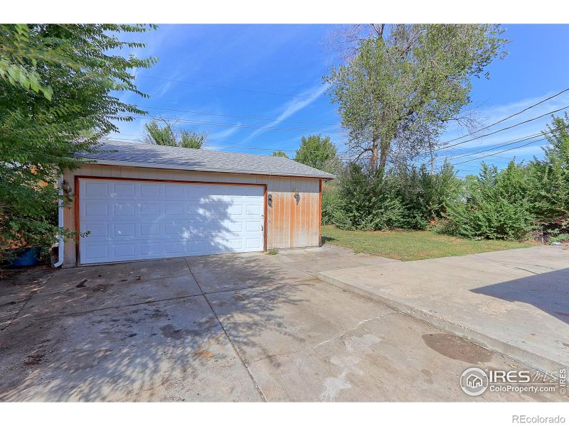 7877 Pearl St, Denver, CO 80229