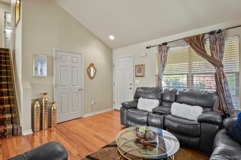 2598 S Ensenada Way, Aurora, CO 80013