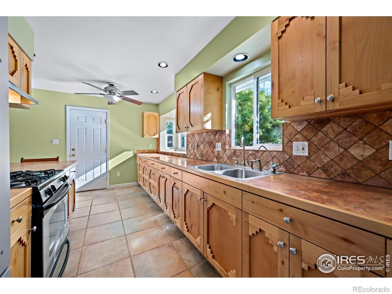 532 N Impala Dr, Fort Collins, CO 80521
